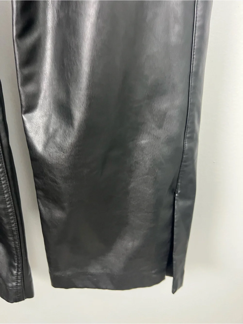 Abercrombie & Fitch 90s Straight Ultra High Rise Vegan Leather Pants Long